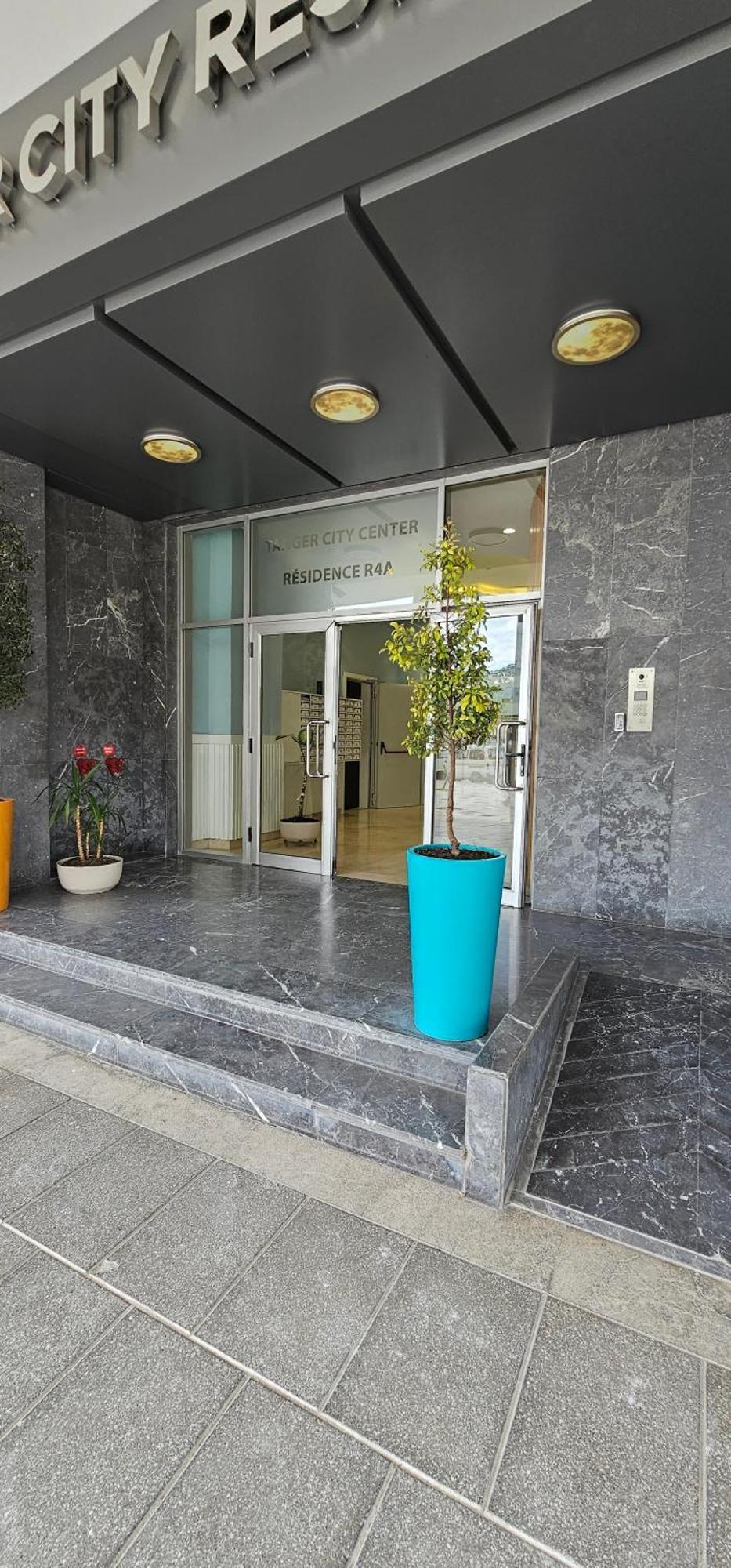 Luxury Apartment Near Tgv Station And The Beach Tánger Exterior foto
